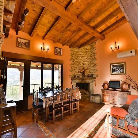 Casa Rural Apartamento Las Malpicas นาวากอนเซโค ภายนอก รูปภาพ