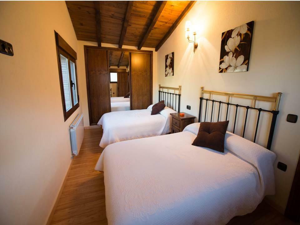 Casa Rural Apartamento Las Malpicas นาวากอนเซโค ภายนอก รูปภาพ
