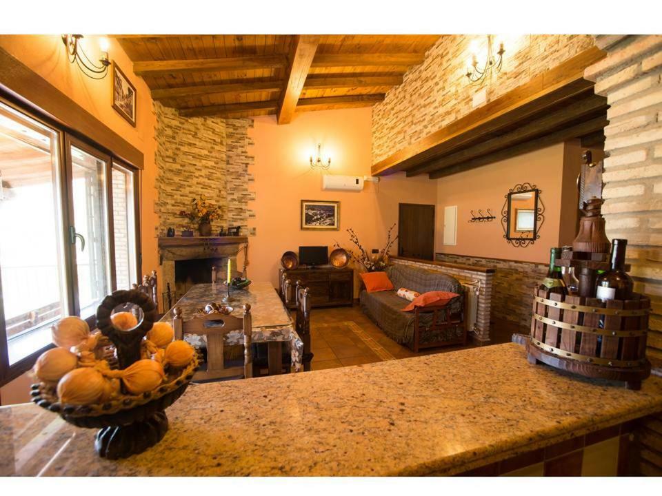 Casa Rural Apartamento Las Malpicas นาวากอนเซโค ภายนอก รูปภาพ