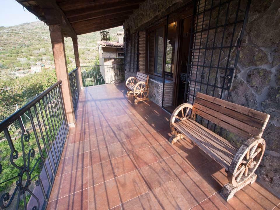 Casa Rural Apartamento Las Malpicas นาวากอนเซโค ภายนอก รูปภาพ